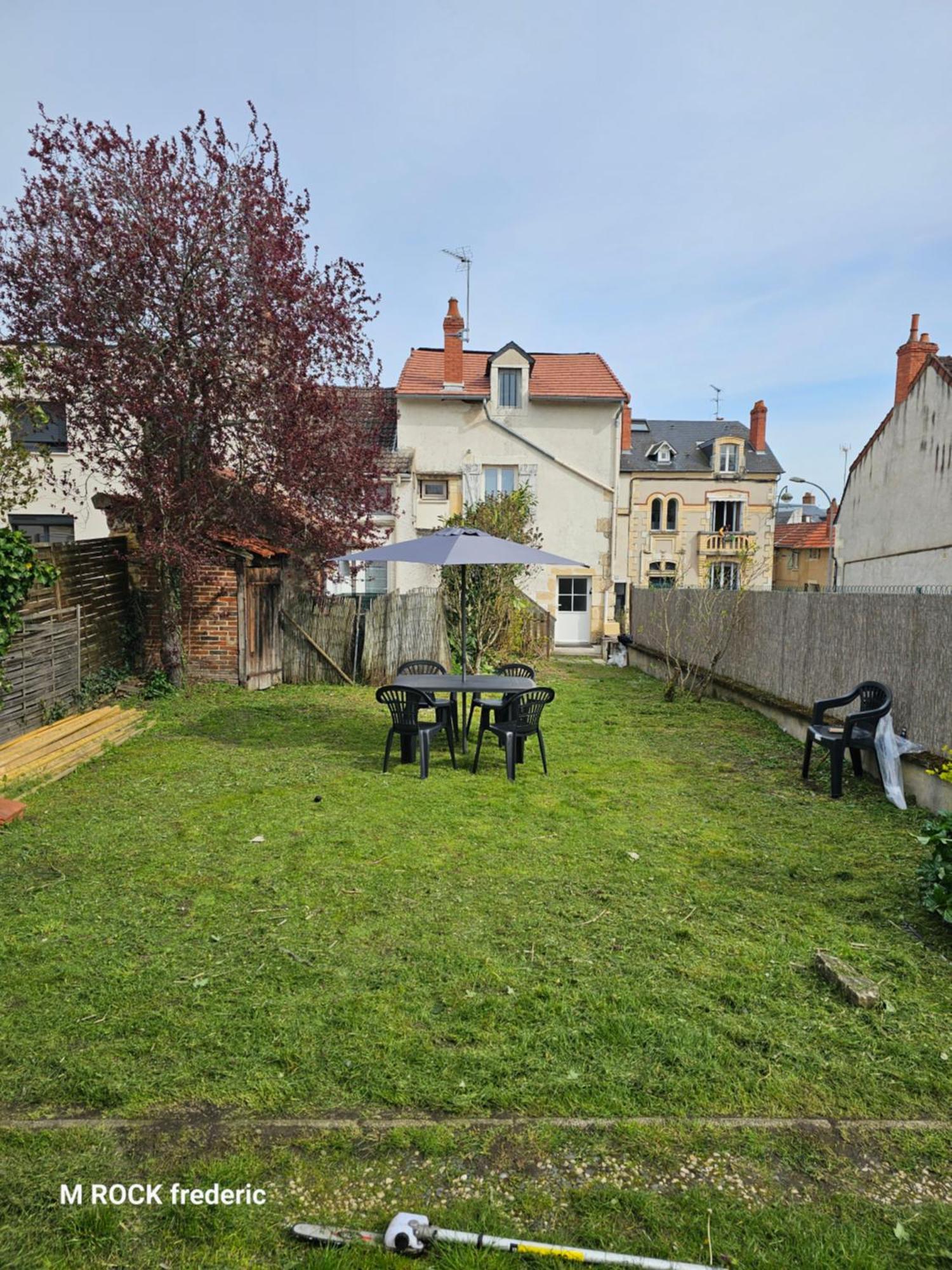 Apartment Maison De Avec Jardin Privatif